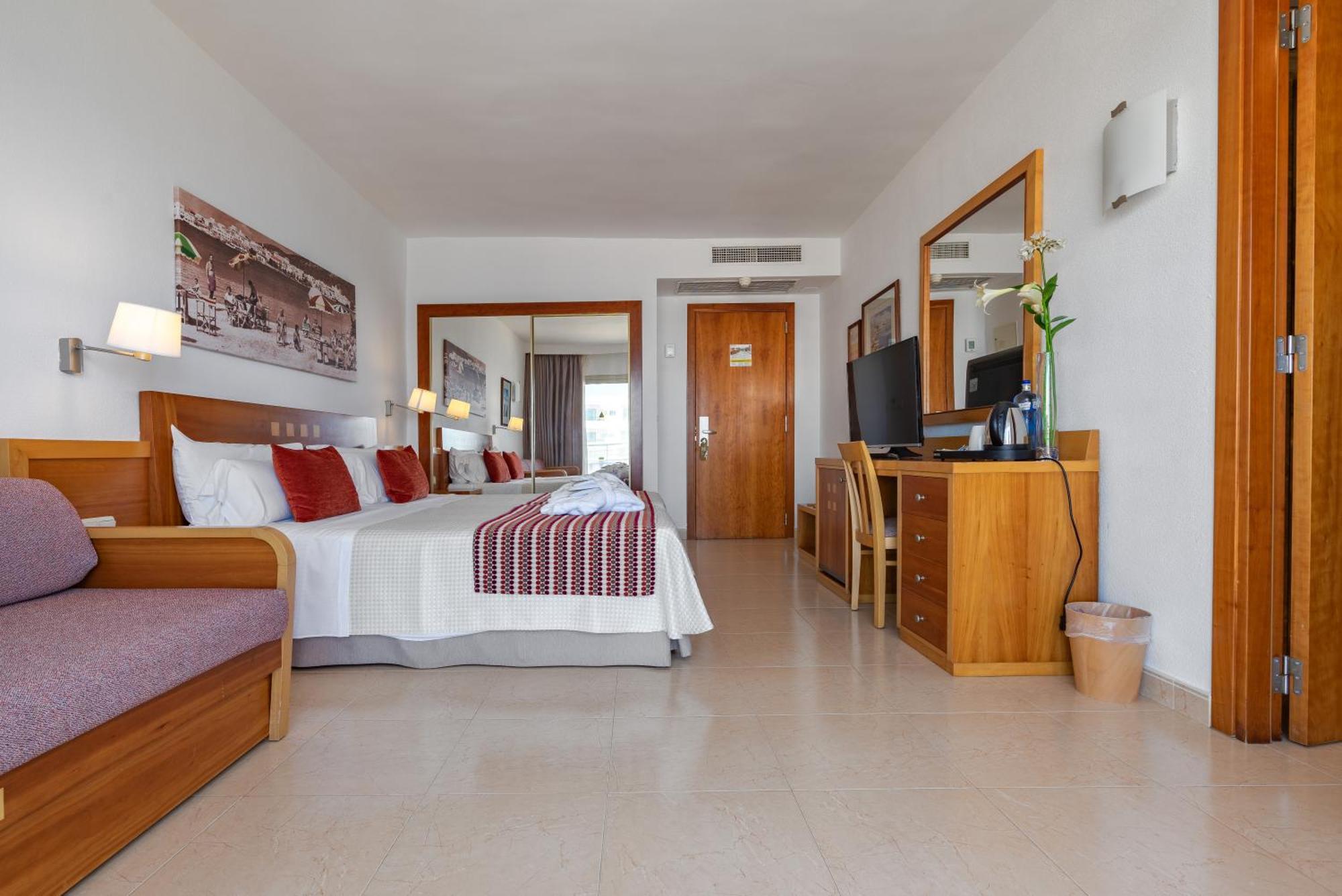 Bellamar Hotel Beach & Spa Sant Antoni de Portmany Quarto foto